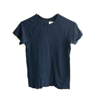Navy blue athleta workout T-shirt